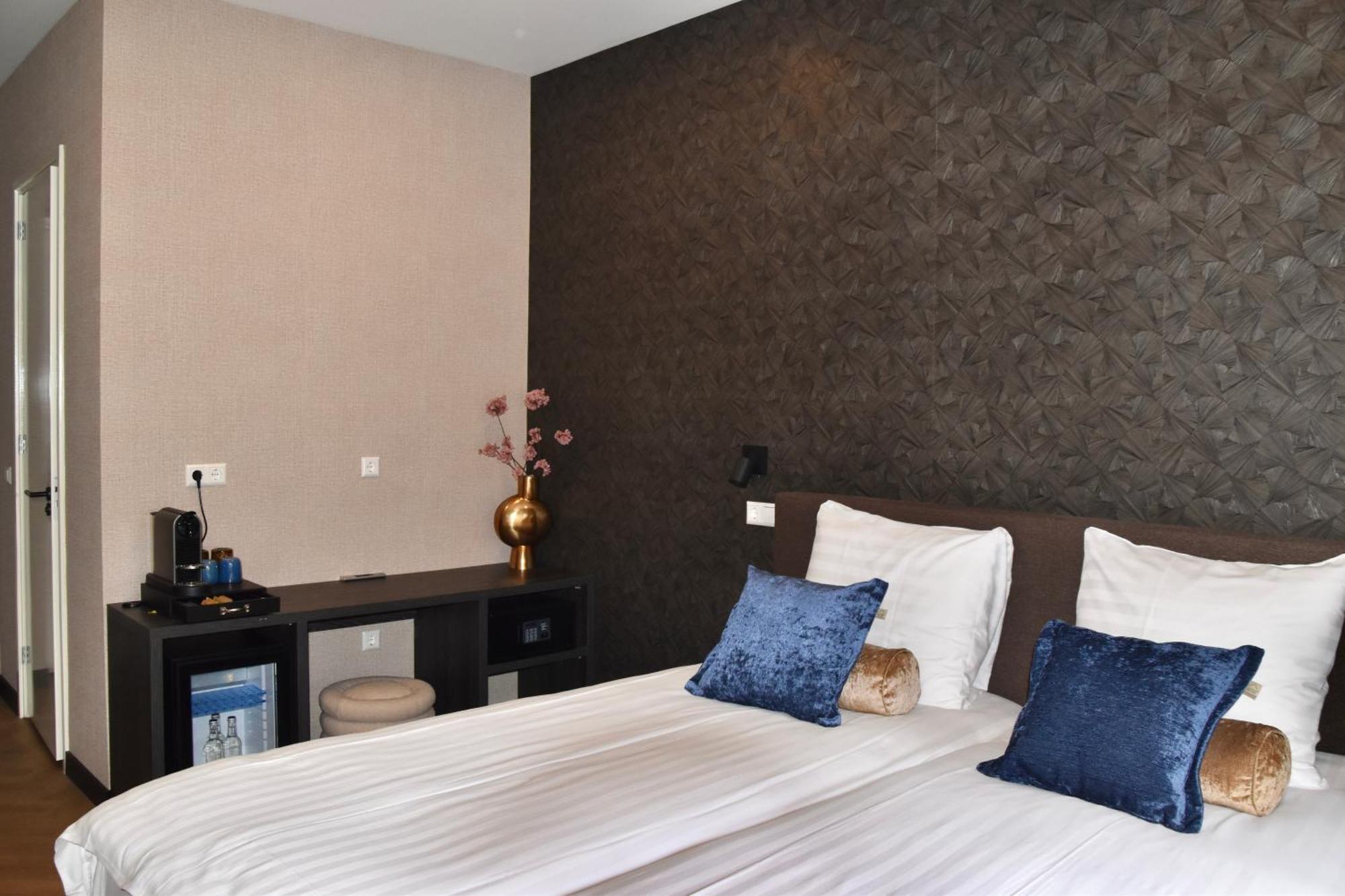 Hotel Twenty-Three Amsterdam Airport Hoofddorp Exterior photo
